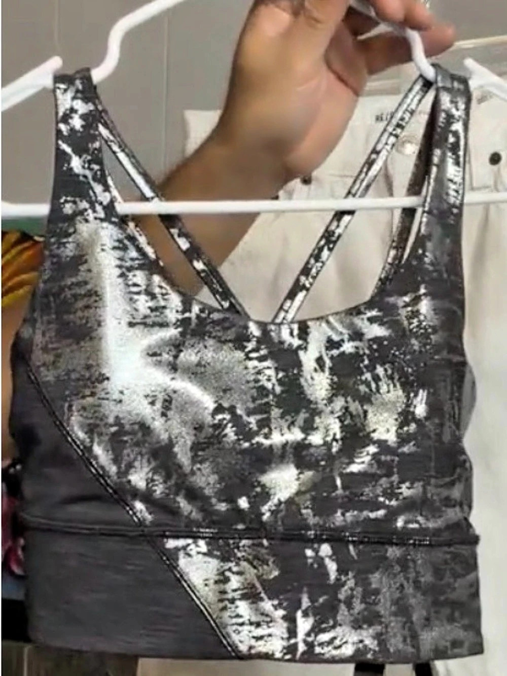 Lululemon Energy Bra *Luminosity Foil Print Tank Top Black & Silver